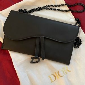 SADDLE WALLET - BLACK ULTRAMATTE CALFSKIN